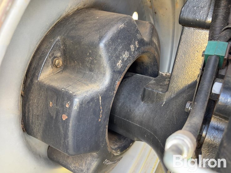 2011-case-ih-magnum-315-image-11