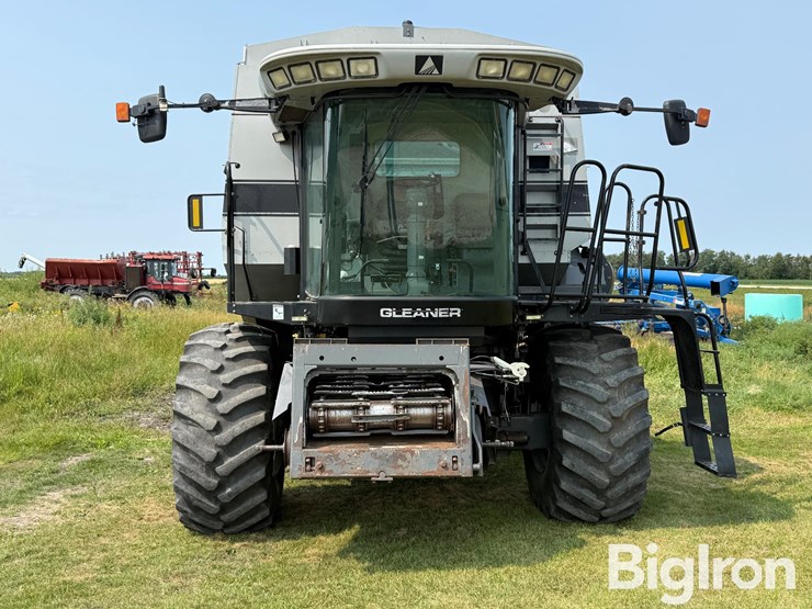 2007-gleaner-r75-image-2