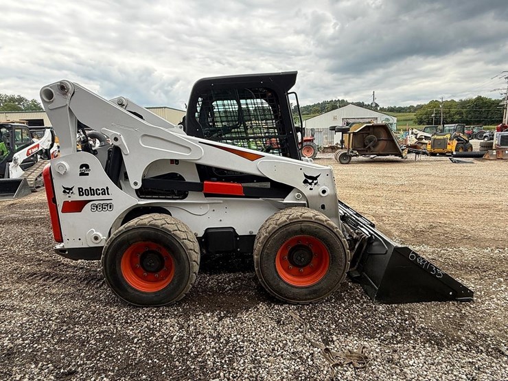 2022-bobcat-s850-image-5