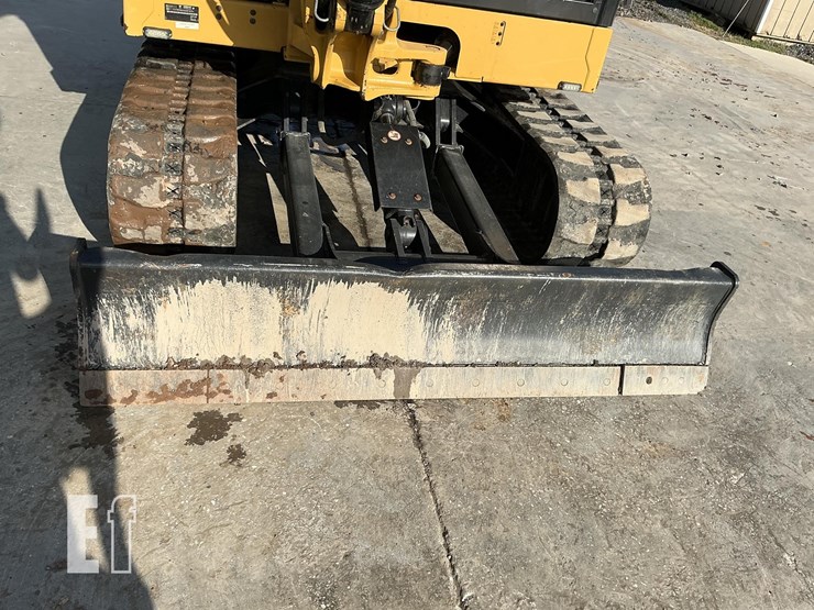 2021-caterpillar-306cr-image-12