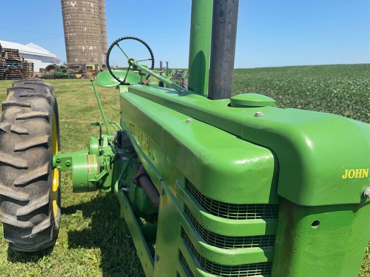 john-deere-b-image-10