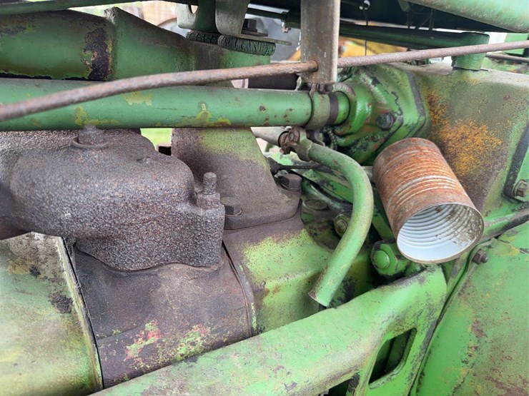 john-deere-b-image-24