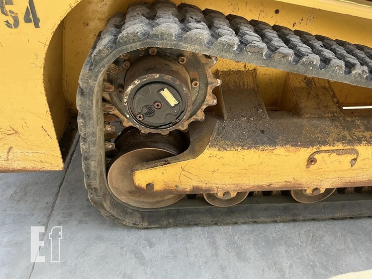 2014-yanmar-t175-image-10