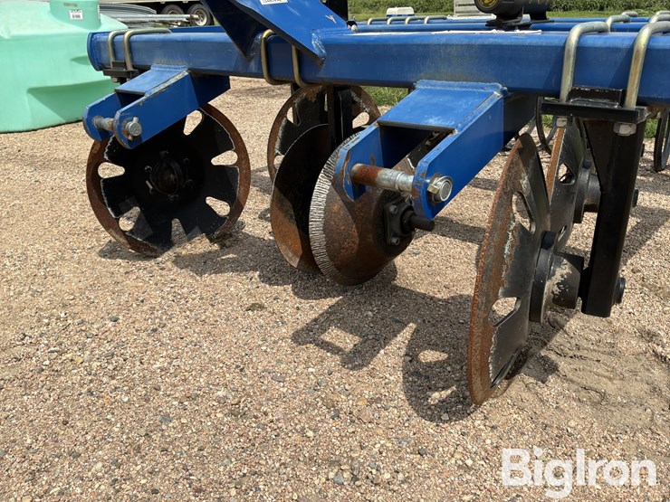 blu-jet-track-master-image-14