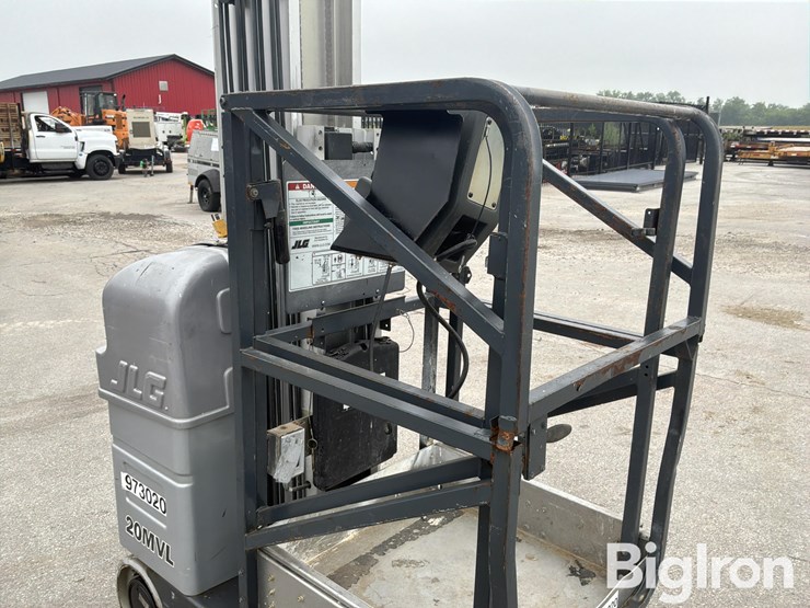2017-jlg-20mvl-image-13