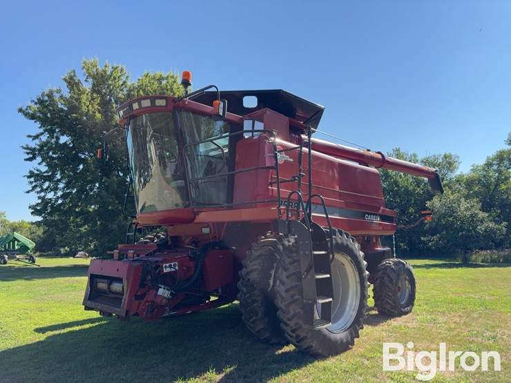 2007-case-ih-2588-image-1