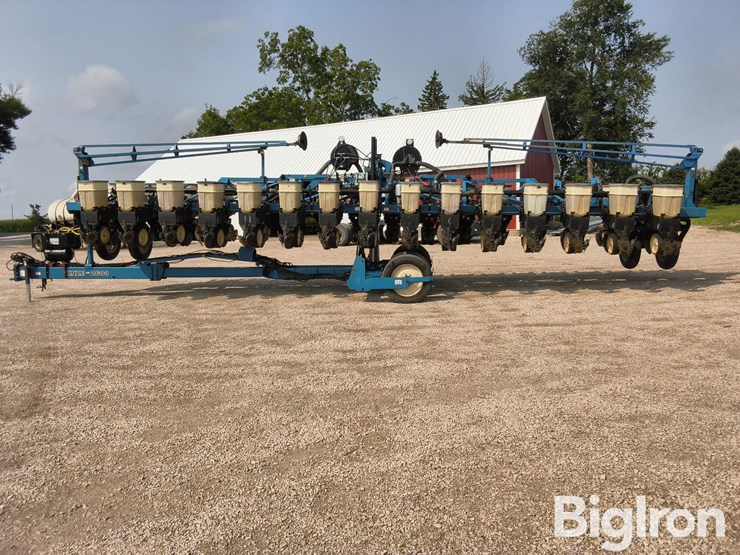 kinze-2600-image-8