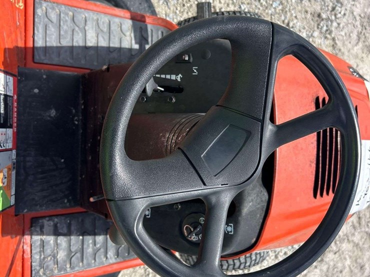 2013-ariens-40in-riding-mower-image-14