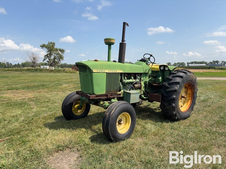 1961-john-deere-4010-image-1