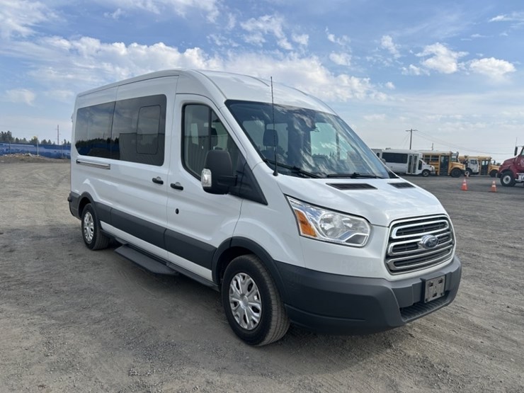 2018-ford-transit-image-7