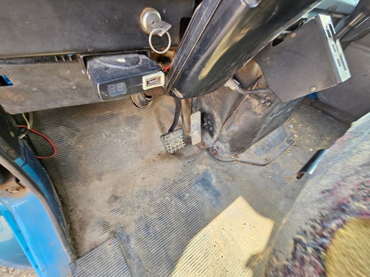 2000-international-4900-image-25