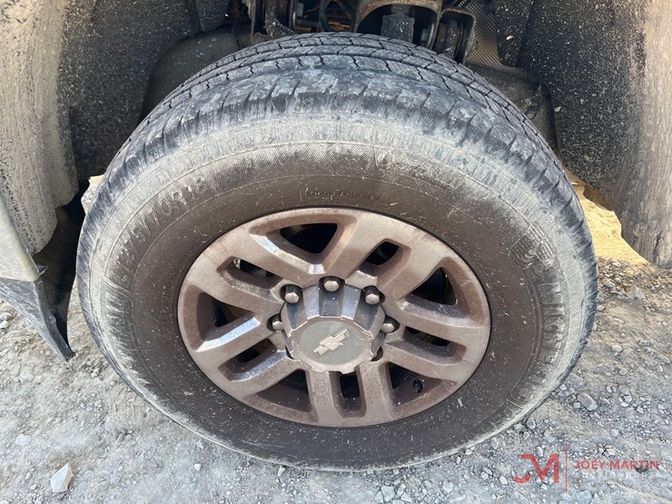 2018-chevrolet-2500-image-5