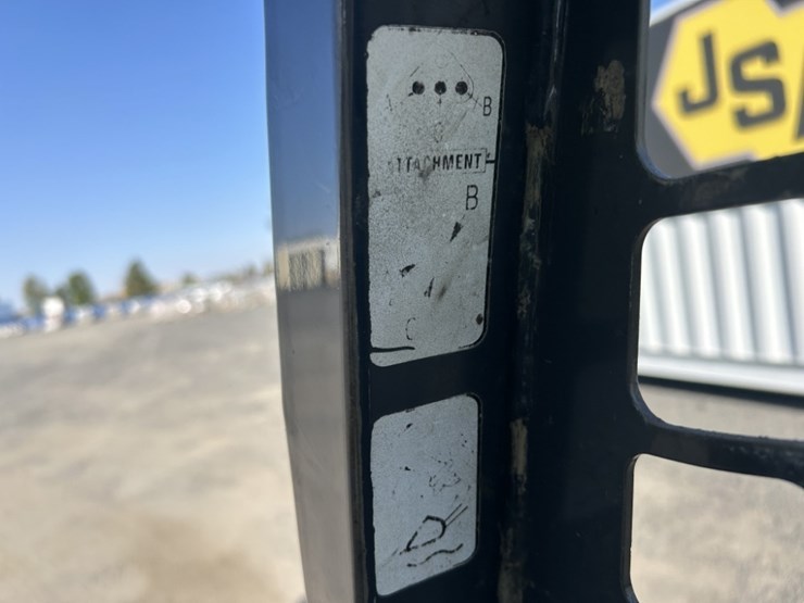 komatsu-sk820-5n-image-22