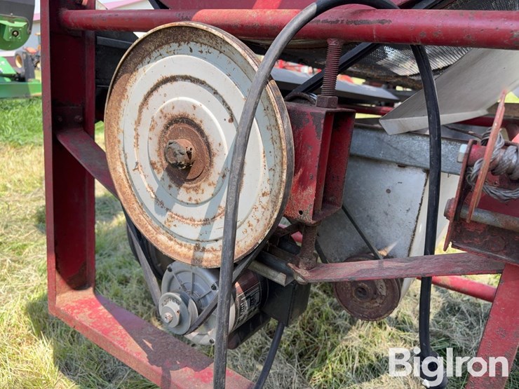 hutchinson-40-grain-cleaner-image-20