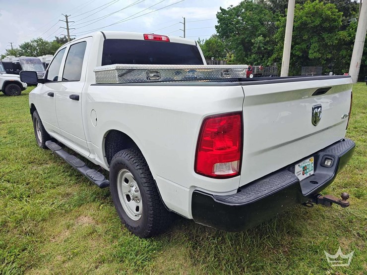 2017-dodge-1500-image-3