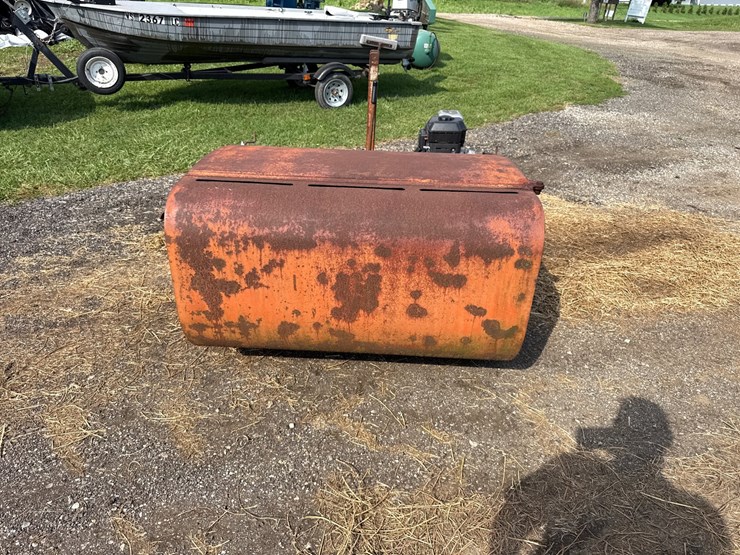 #705-•-mars-48”-tow-behind-lawn-sweeper-image-3