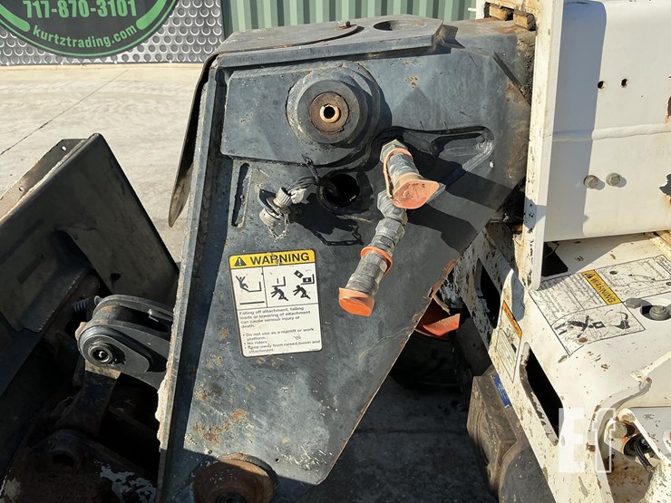 2009-bobcat-v417-image-11