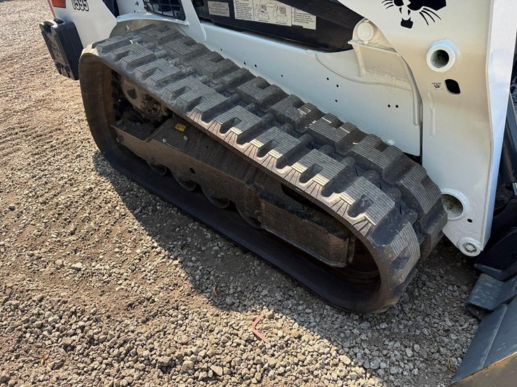 2019-bobcat-t595-image-13