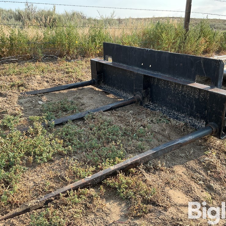 Skid Steer Bale Spear Attachment