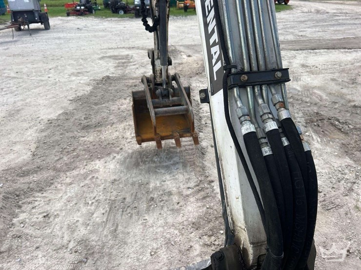 bobcat-e20-image-15