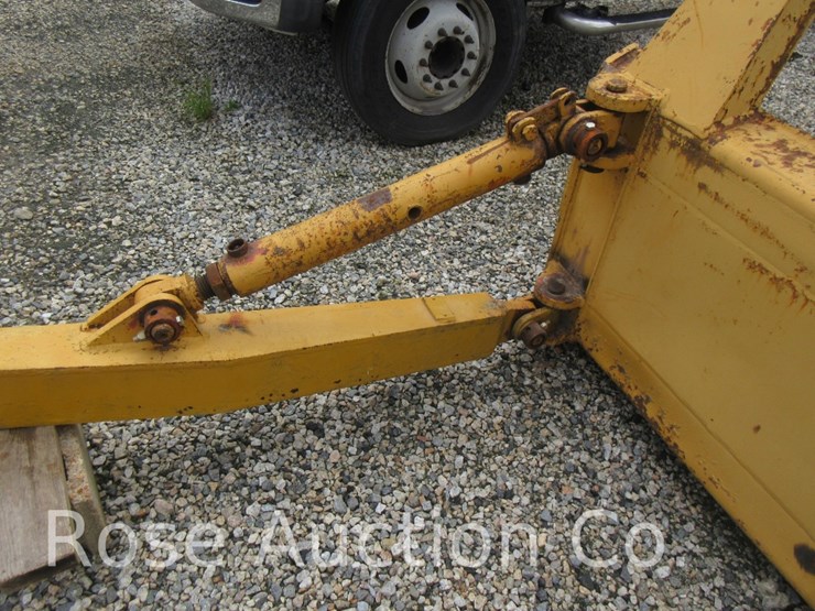 komatsu-d65-image-4
