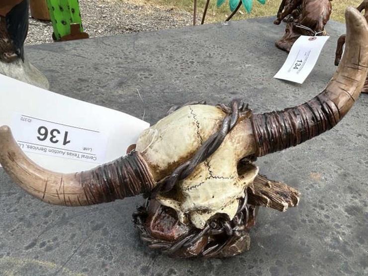 #136-•-buffalo-skull-statue-image-2