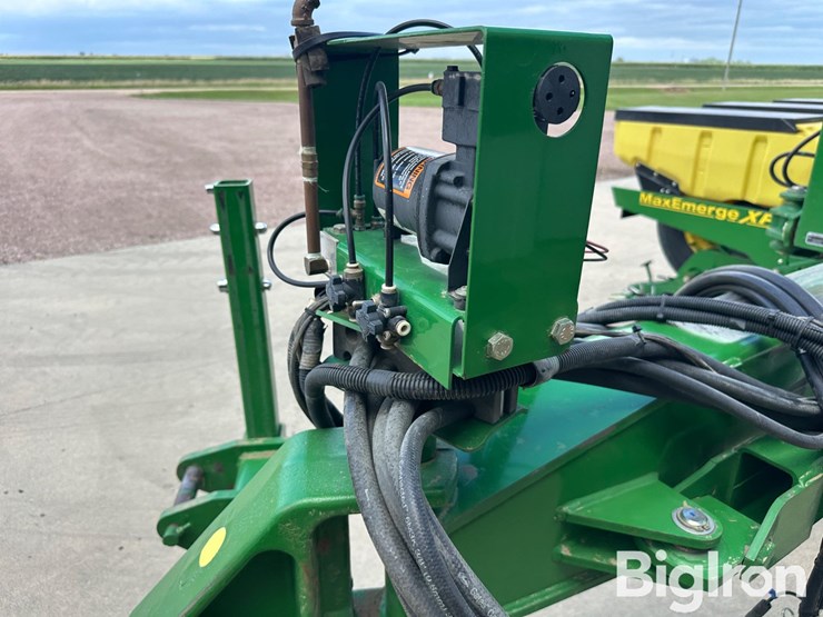 2009-john-deere-1770nt-image-12