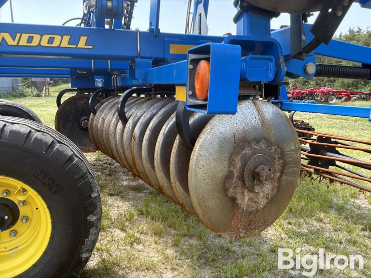 2010-landoll-7431-33-image-17