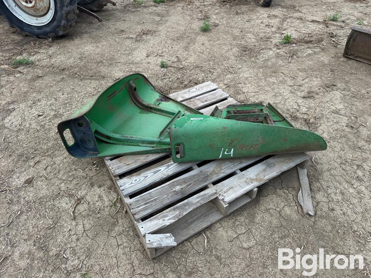 john-deere-10-image-4