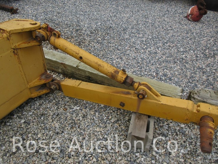 komatsu-d65-image-8