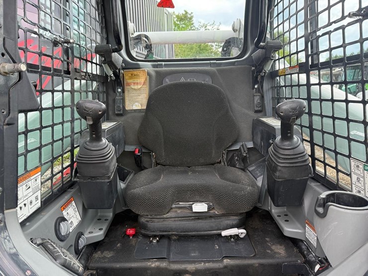 2022-bobcat-s850-image-18