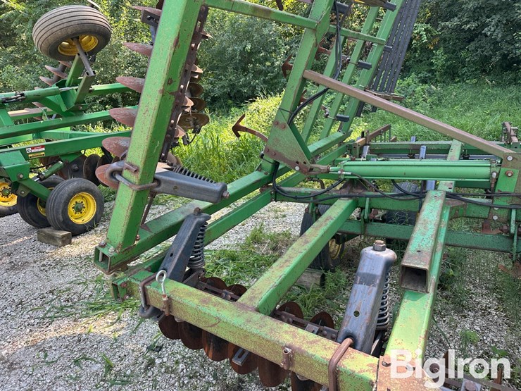 john-deere-724-image-16