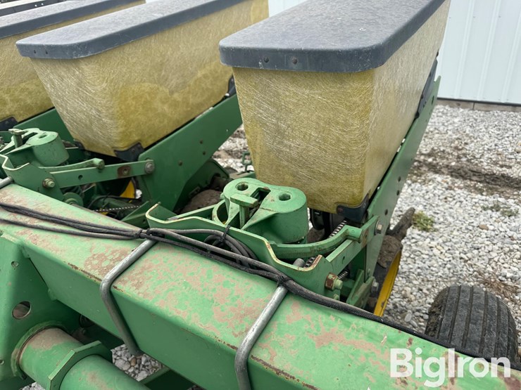 john-deere-7200-image-18