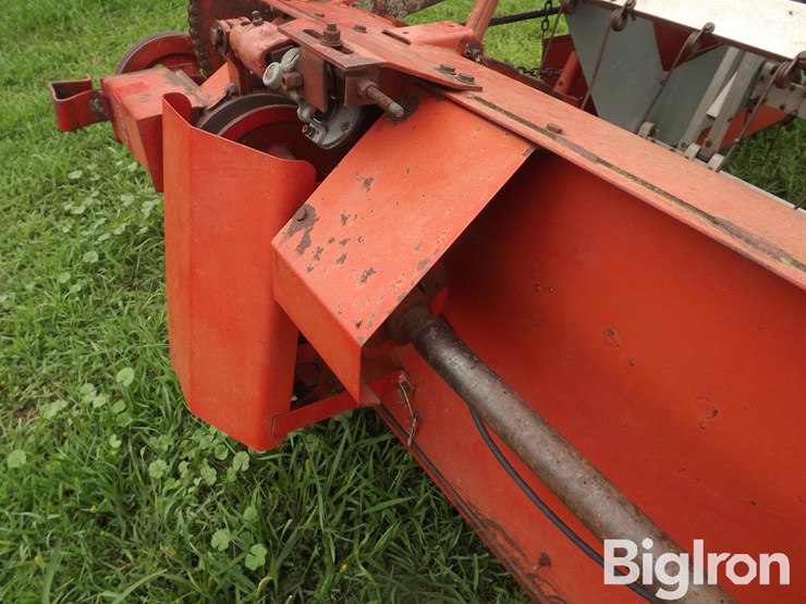 massey-ferguson-1859-image-14