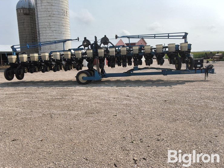kinze-2600-image-4