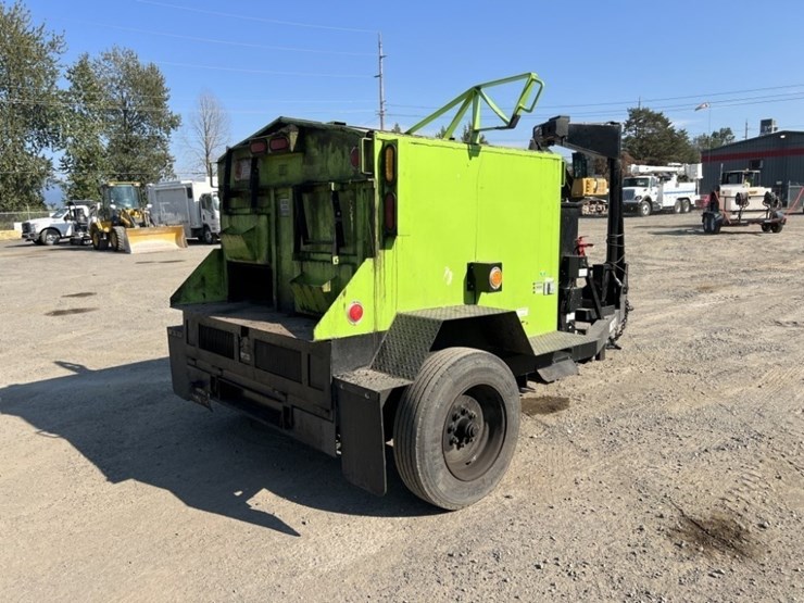 2012-ray-tech-rc4000d-towable-asphalt-hot-box-image-4