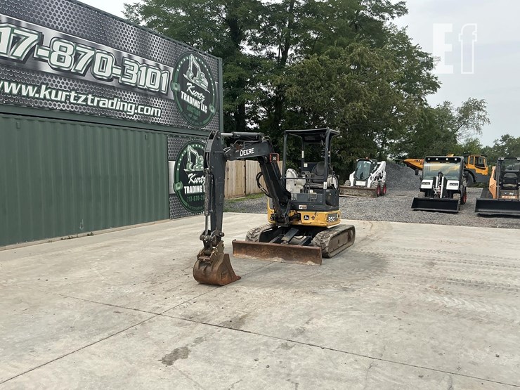 2016-deere-35g-image-8