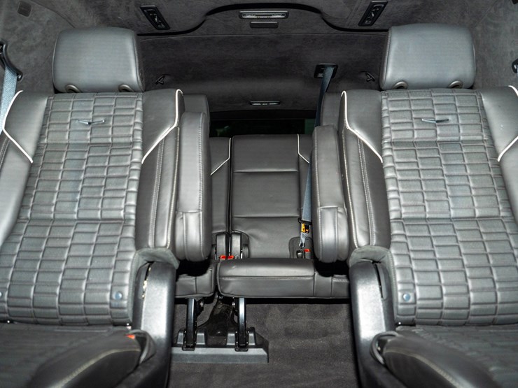 2024-cadillac-escalade-esv-image-64