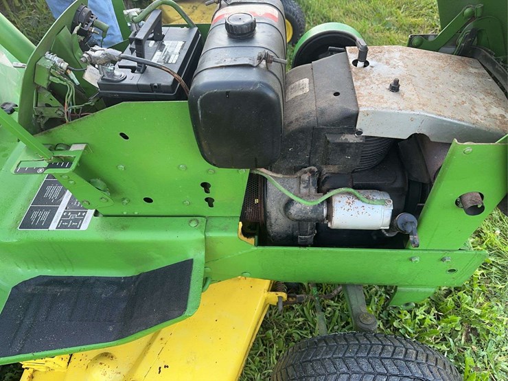 john-deere-120-image-9