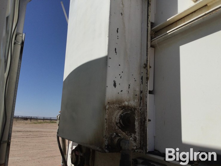 2020-western-star-4700-image-16