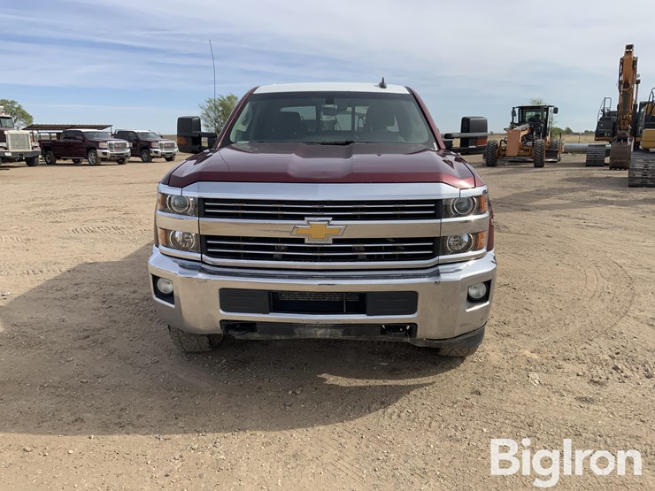 2015-chevrolet-silverado-2500-image-2