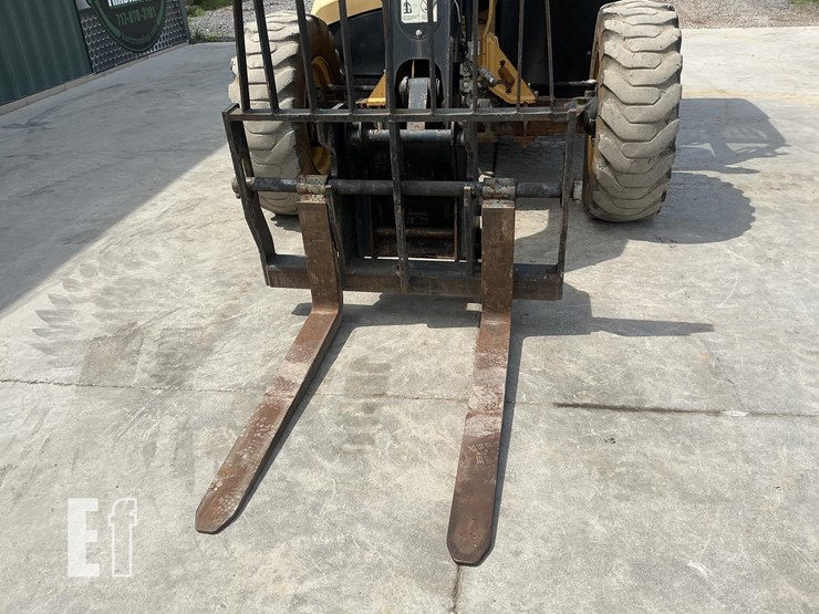 2014-caterpillar-th407c-image-9