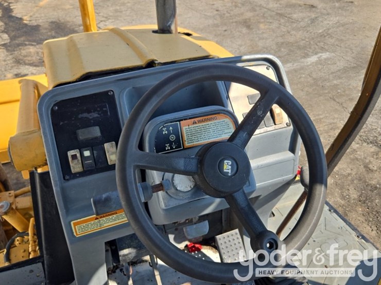 caterpillar-416c-image-43