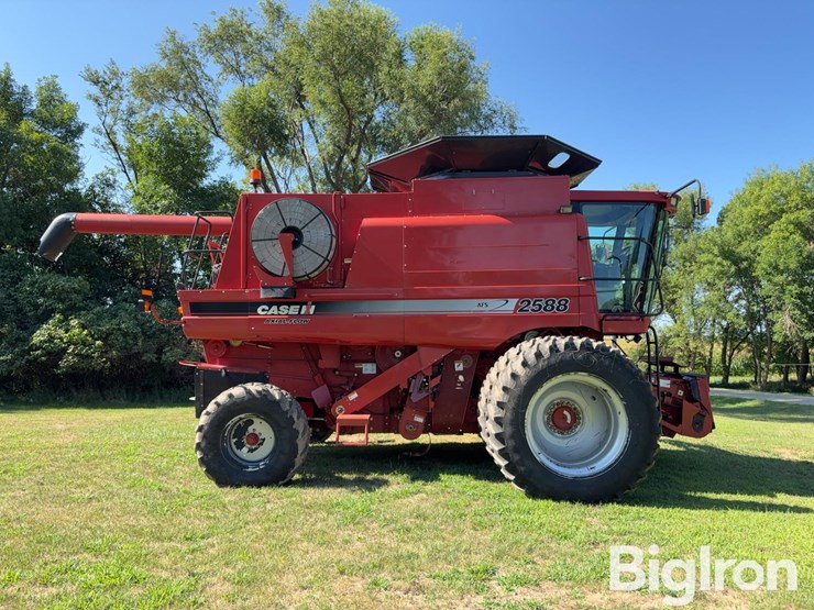 2007-case-ih-2588-image-4