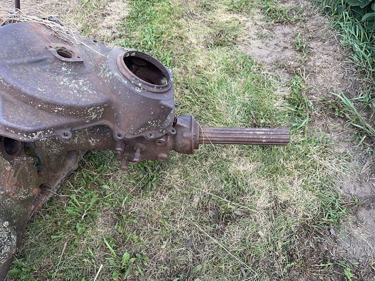 john-deere-b-image-4