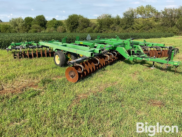 john-deere-637-image-3