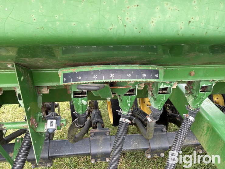 john-deere-750-image-18