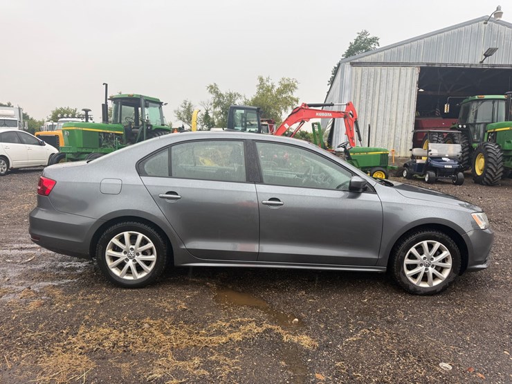#55-•-2015-volkswagen-jetta-image-6