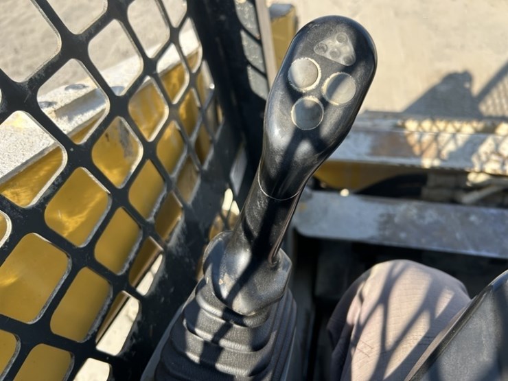 komatsu-sk820-5n-image-19