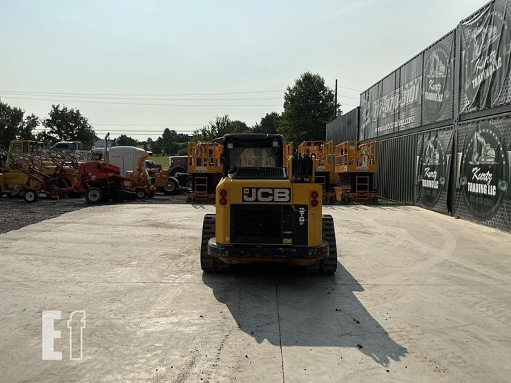 2021-jcb-3ts-8t-image-3